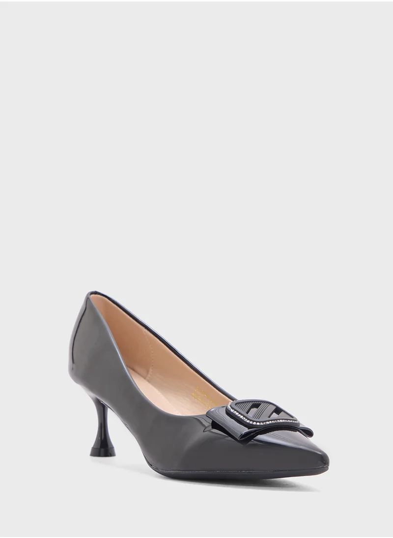 إس دي. فيلانو Mid Heeled Pointed Pump