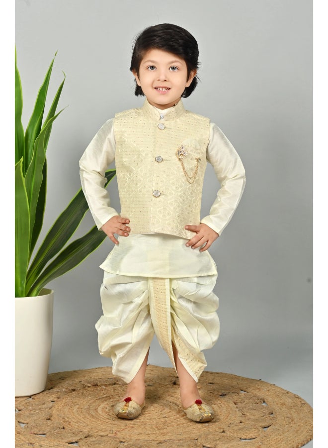 BT DEZINES طقم كورتا ودوتي للأولاد باللون الكريمي مع سترة - Image 1