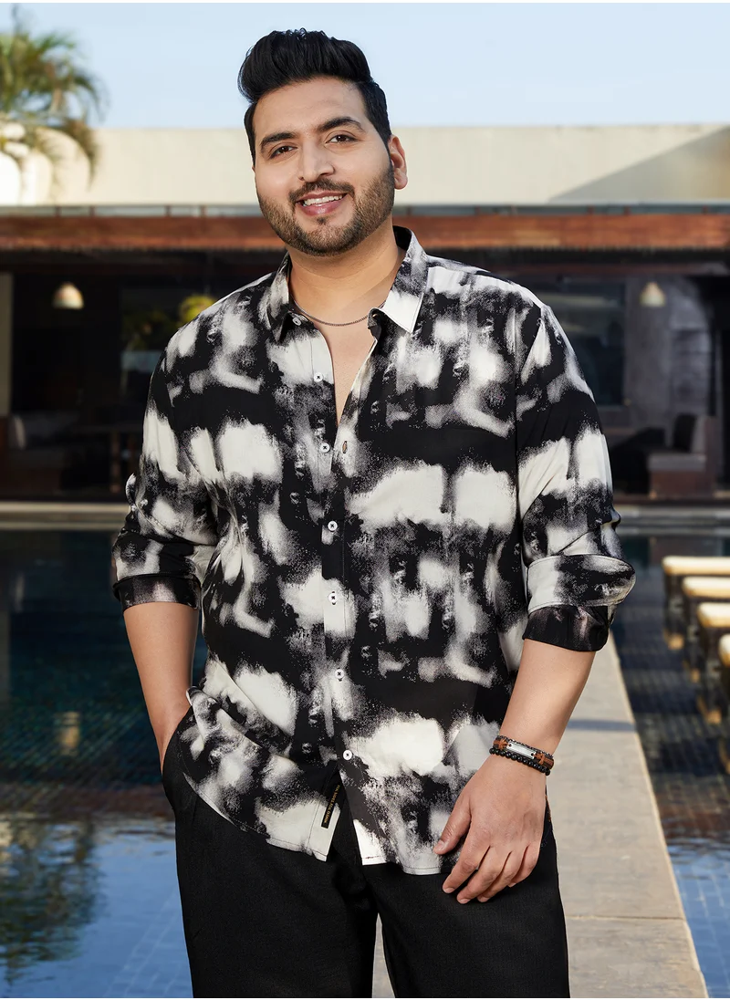 انستافاب بلس Instafab Plus Men's Onyx Black Textured Brushwork Shirt For Casual Wear | Spread Collar | Long Cuffed Sleeves | Button Closure | Plus Size Shirt Crafted With Comfort Fit For Everyday Wear