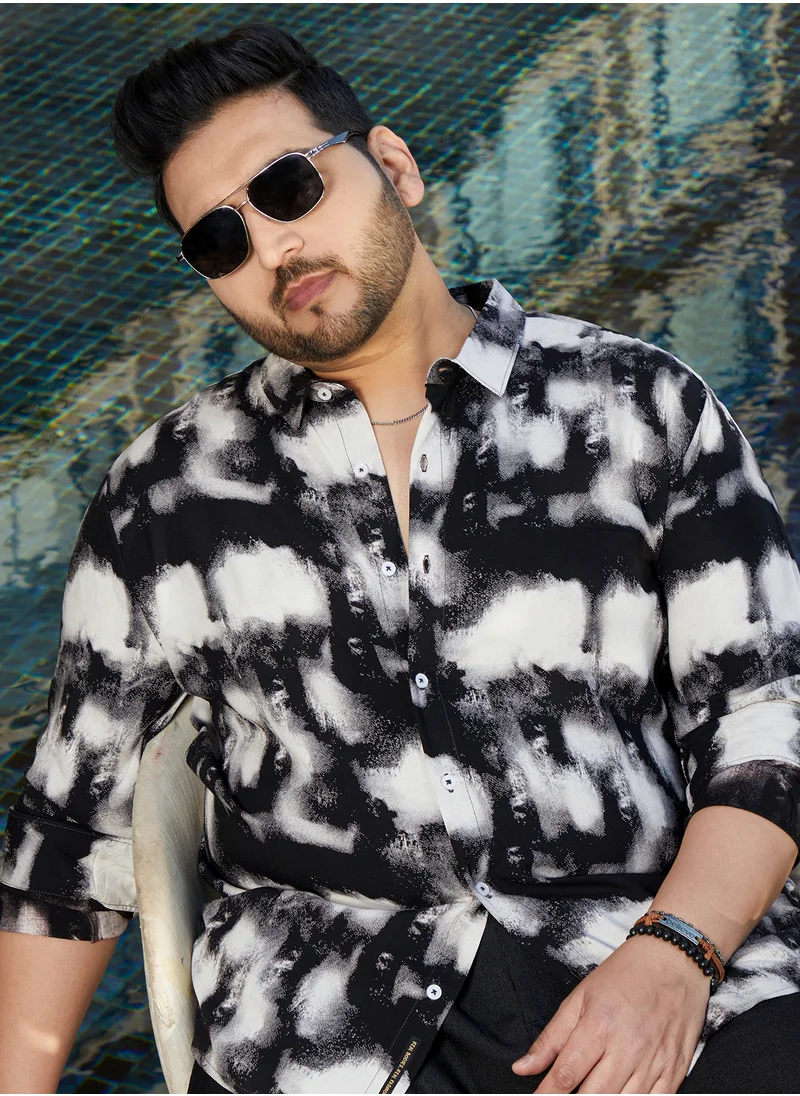 انستافاب بلس Instafab Plus Men's Onyx Black Textured Brushwork Shirt For Casual Wear | Spread Collar | Long Cuffed Sleeves | Button Closure | Plus Size Shirt Crafted With Comfort Fit For Everyday Wear