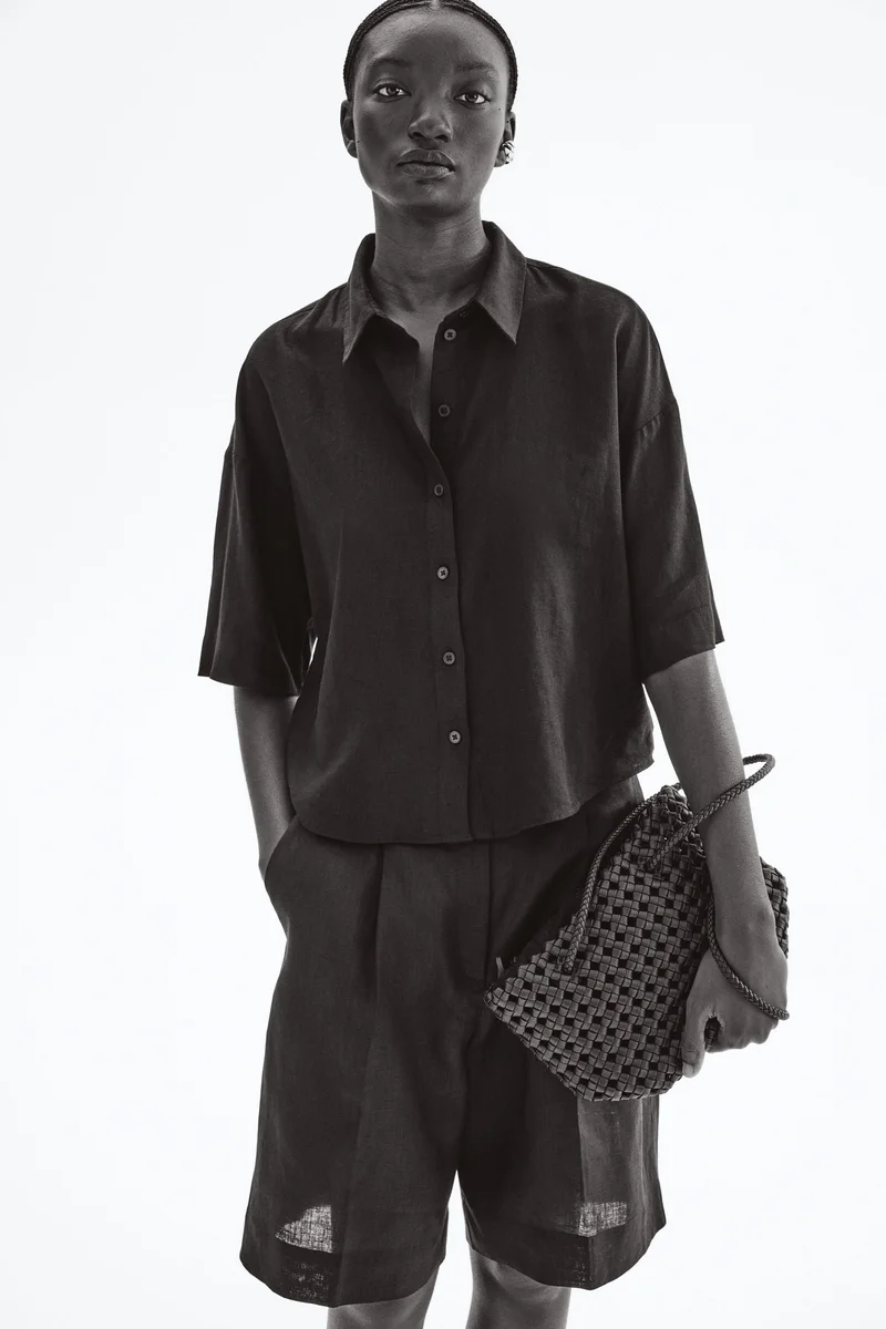 اتش اند ام قميص من مزيج الكتان