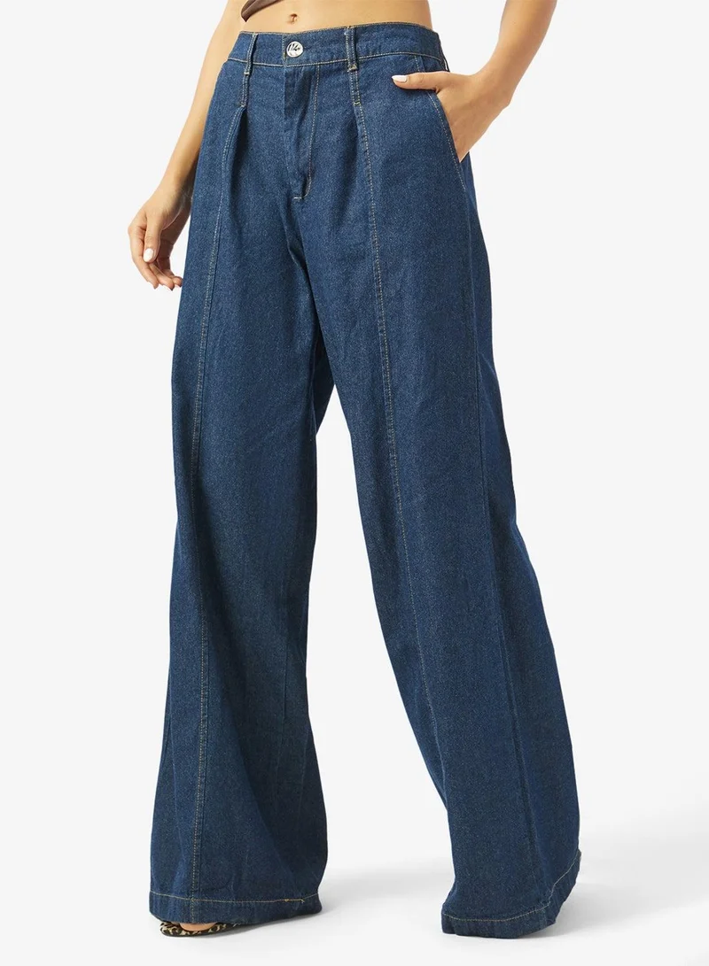 Mid Rise Wide Fit Jeans with Pleat Detail