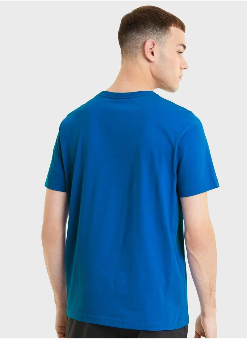 PUMA Essential Logo T-Shirt