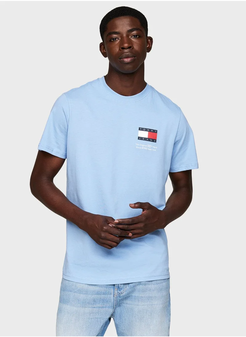 TOMMY JEANS Logo Crew Neck T-Shirt