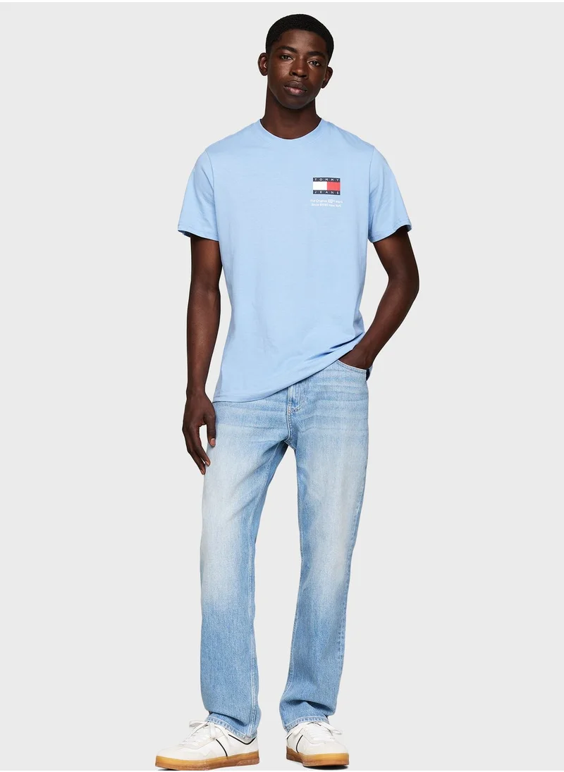 TOMMY JEANS Logo Crew Neck T-Shirt