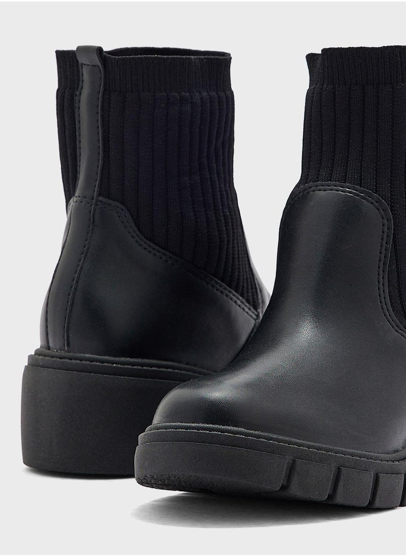Beira Rio Diana Mid Heel Ankle Boots  - Image 4
