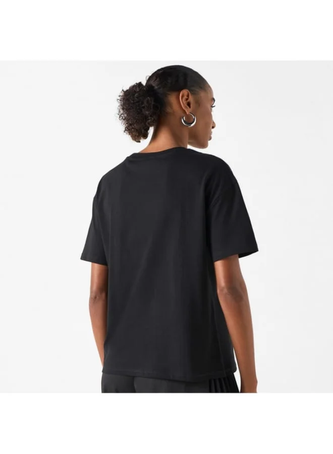 2Xtremz 2Xtremz Applique Detail Crew Neck T-shirt with Short Sleeves