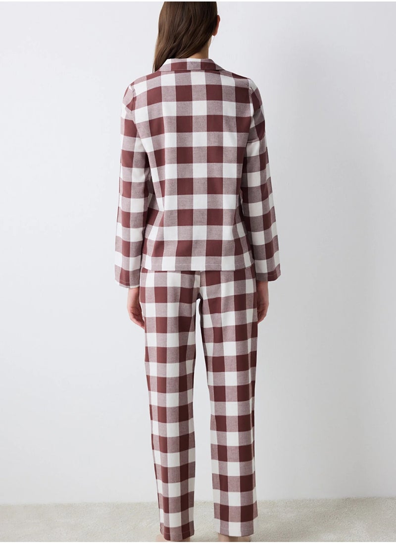 Brown Gingham Shirt and Pant Pajama Set - pzsku/ZF5DCCD4222664D891EA3Z/45/_/1733841323/cd870645-d158-48e7-b6a8-d44f8db91236