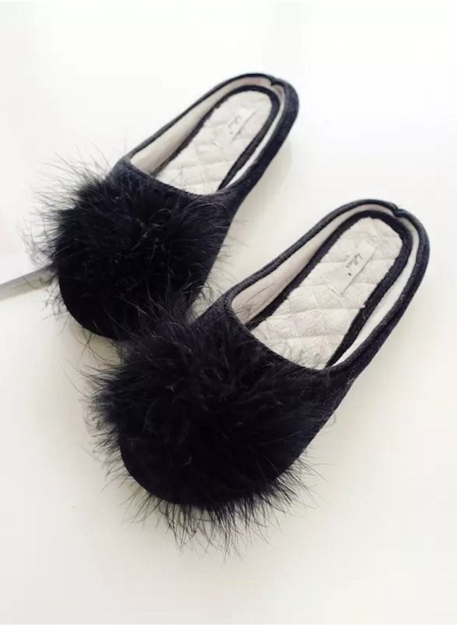 HALLUCI Faux Fur Bedroom Slippers  - Image 2