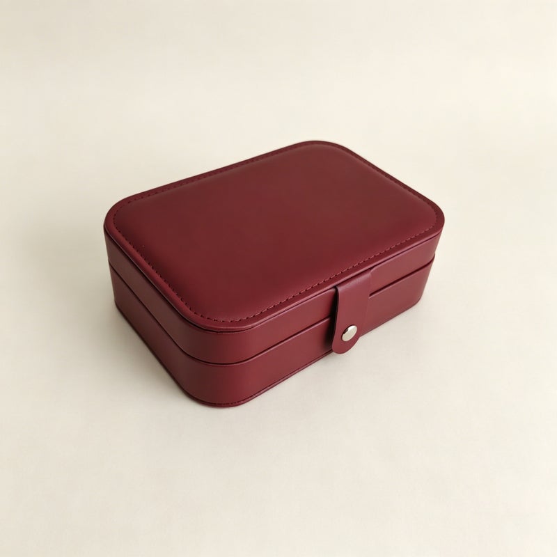 Travel-Friendly PU Leather Jewelry Box - Compact, Dustproof, Scratch-Resistant Organizer for Rings, Earrings, and Lipstick