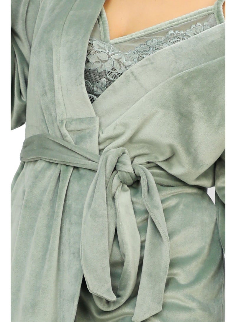 Dadoush Women's 3-piece velvet pajamas for extra warmth and elegance - Image 4