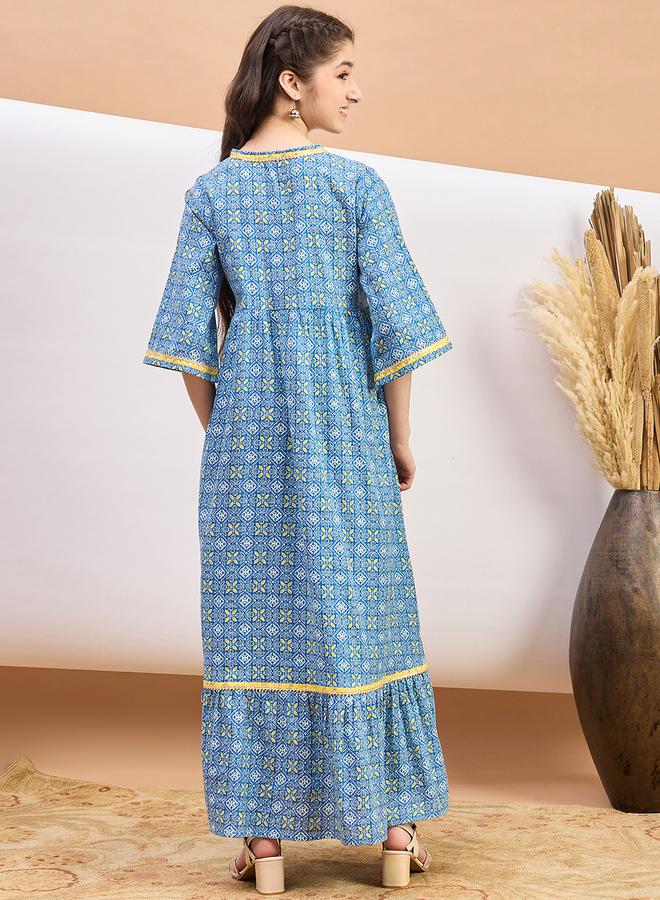 ستايلو بج فستان ماكسي بتصميم - برباط عنق وطبعات شاملة من ستايلي - Image 4