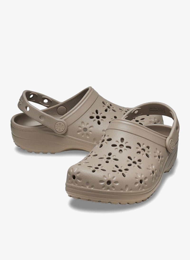 كروكس صندل كلاسيكي مزين بنقوش زهور مقصوصة - Image 3