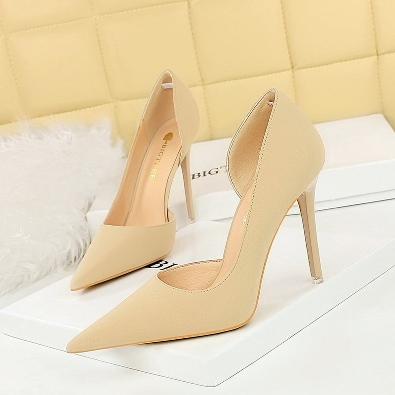 1298-8 Simple Banquet High Heels, Stiletto Heels, Shallow Mouth, Pointed Toe, Side Cut Out, Retro Pebbled High-Heeled Shoes - Image 1