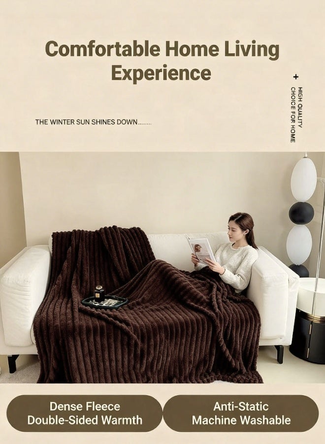 Polyester winter blanket. Dimensions: 200 x 150 cm - Soft and comfortable, suitable for use as a nap blanket, air-conditioning blanket, throw, sofa blanket or travel blanket - Coffee brown - Image 3