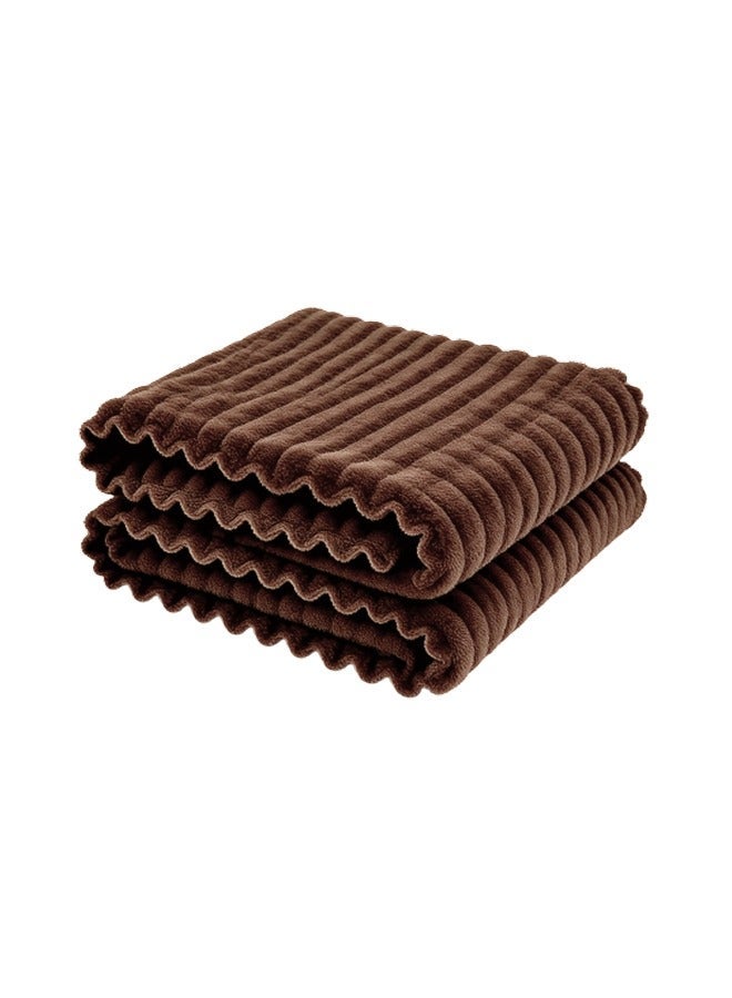 بطانية شتوية من البوليستر الصوفي. الأبعاد: 200 × 150 سم - ناعمة ومريحة، مناسبة كبطانية للنوم أو بطانية للتكييف أو غطاء زخرفي أو بطانية أريكة أو بطانية سفر - لون بني قهوة - Image 1