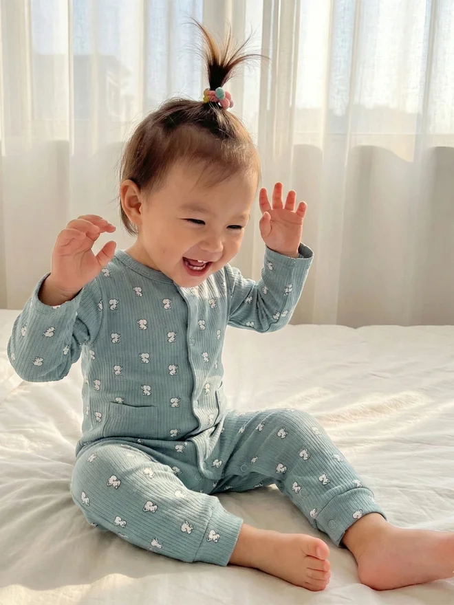 بابيز_بيسك Babies Basic Premium Ribbed Cotton Sleepsuit Romper with Cap and Bib