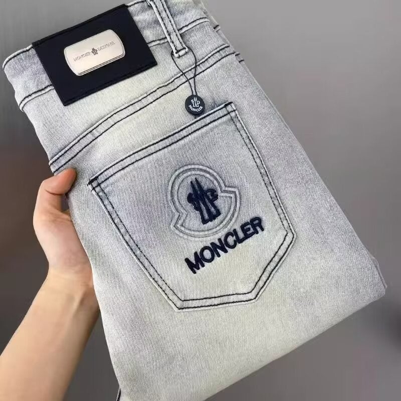 Unisex Classic Denim Jeans Loose Fit Daily Outdoor Wear - Image 1
