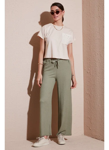 ليلا Waist-Tie Relaxed Cut Crinkle Fabric Trousers Women's Trousers 5869016
