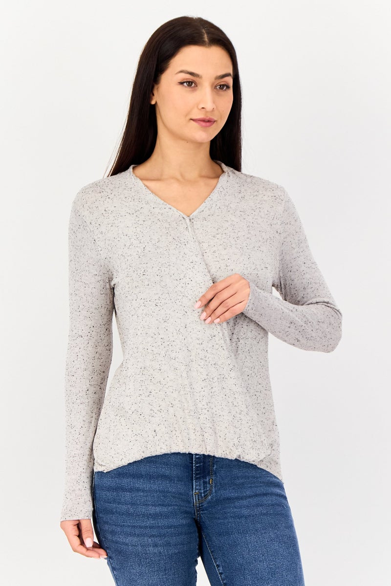 VERO MODA بلوزة نسائية ذات ياقة متقاطعة من فيرو مودا، بأكمام طويلة وم texture، متعددة الألوان - Image 1