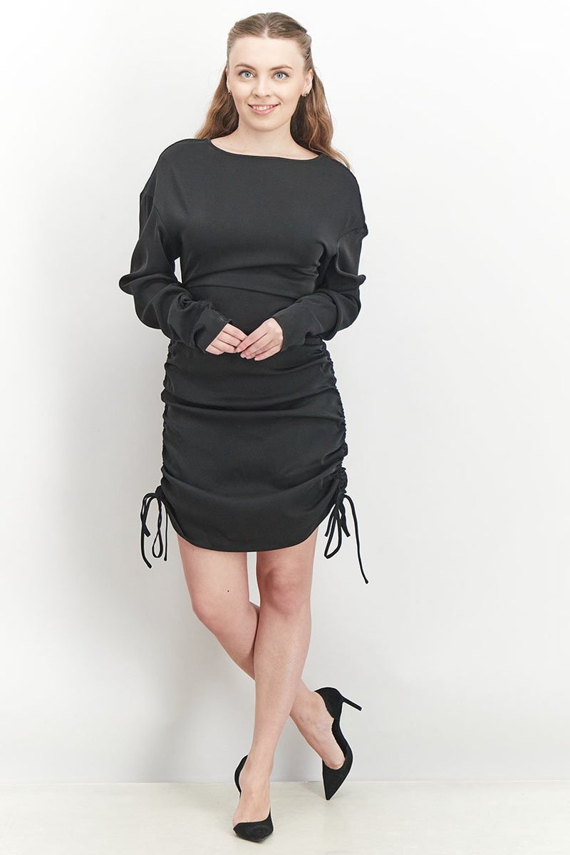 NA-KD فستان ميني نسائي مزين بتجاعيد مع حبل سحب، أسود - Image 4