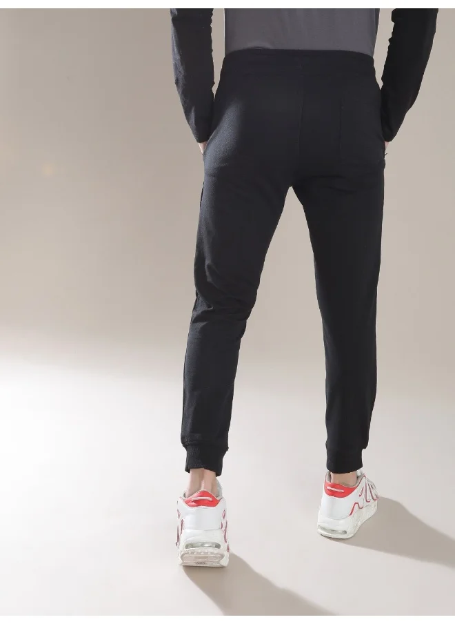 شركة المرآب الهندية Black Men Slim Fit Casual Solid Regular Knitted Jogger