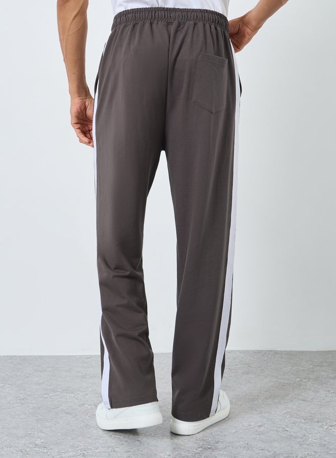ستايلي بنطال جوغر تيري واسع بخط جانبي للرجال - Image 4