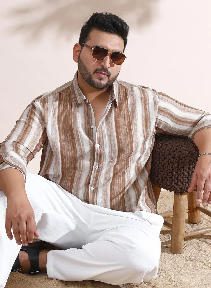 انستافاب بلس قميص رجالي مقلم بني رمادي بياقة ممتدة وأكمام طويلة وأزرار، مقاس كبير، مريح للارتداء اليومي