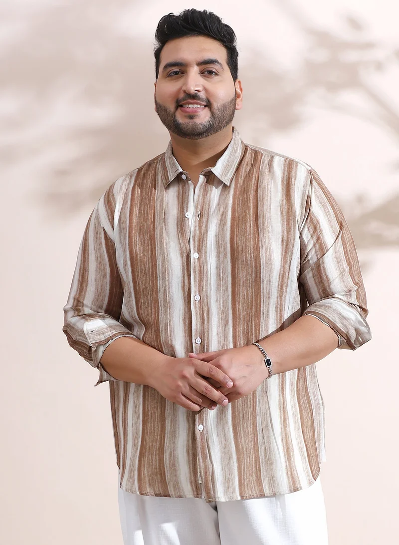 انستافاب بلس قميص رجالي مقلم بني رمادي بياقة ممتدة وأكمام طويلة وأزرار، مقاس كبير، مريح للارتداء اليومي