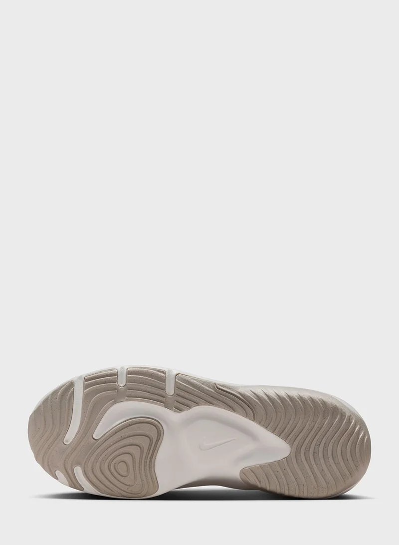 Nike Legend Essential 3