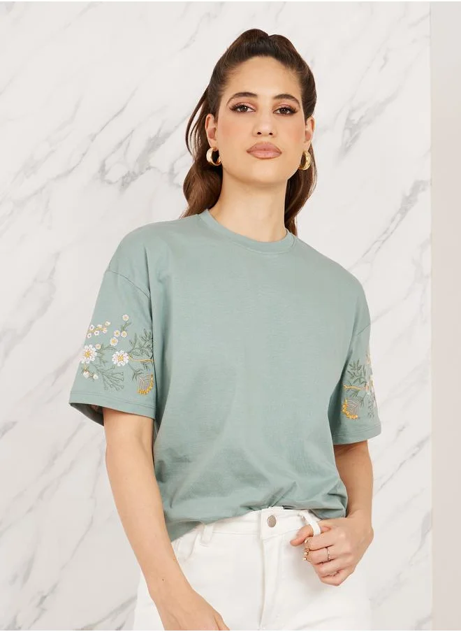 ستايلي Styli Oversized Embroidered Longline T-shirt