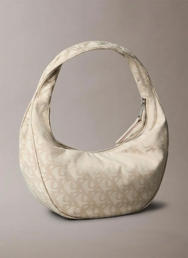 Calvin Klein Jeans Logo Detailed Zip through Hobo
