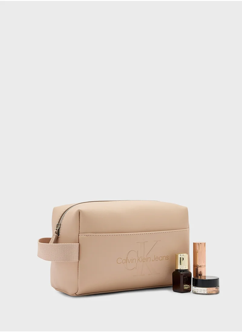 كالفن كلاين جينز Sculpted Beauty Case Crossbody