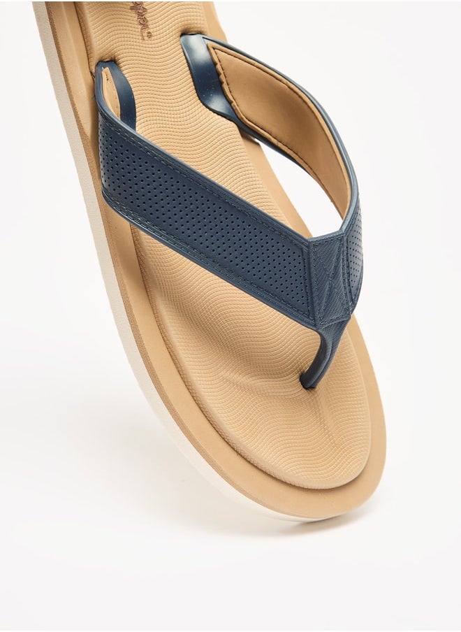 Lee Cooper شباشب رجالية بتفاصيل الشعار  - Image 4