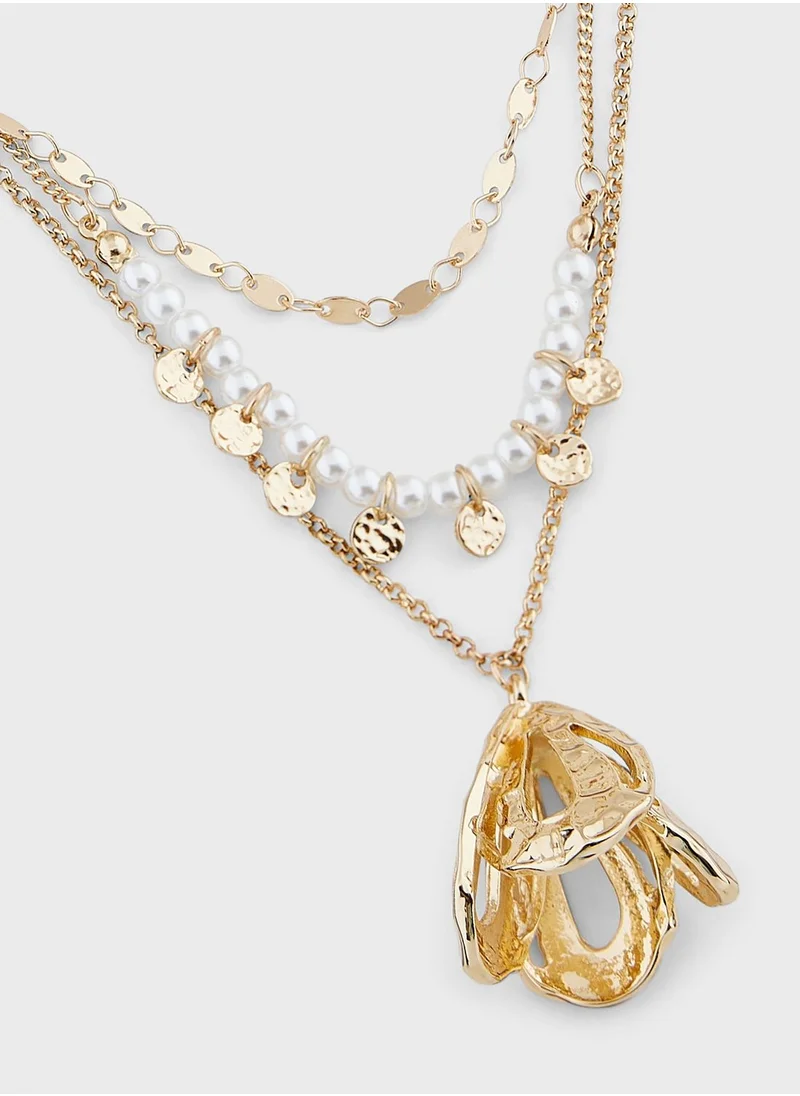 ايلا Floral Pendant Necklace & Earring Set