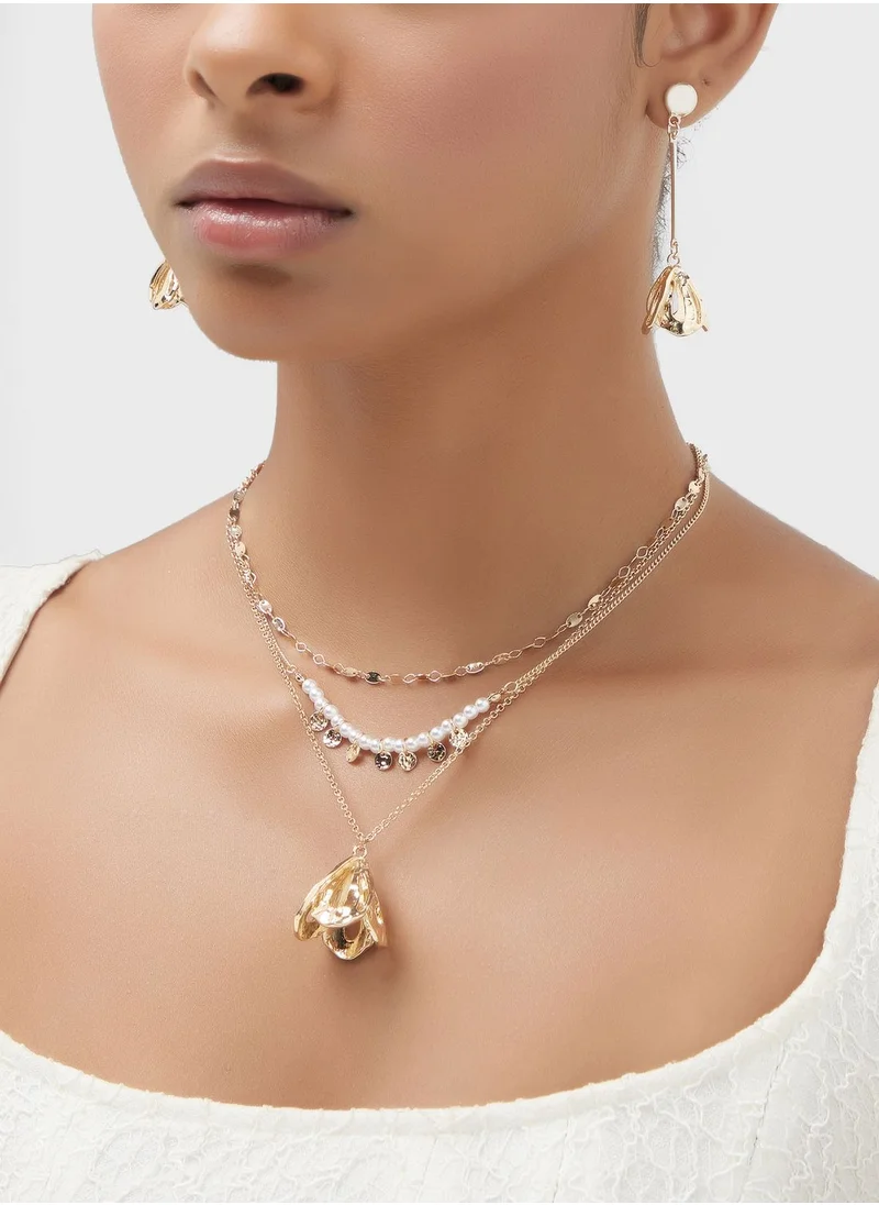 ايلا Floral Pendant Necklace & Earring Set