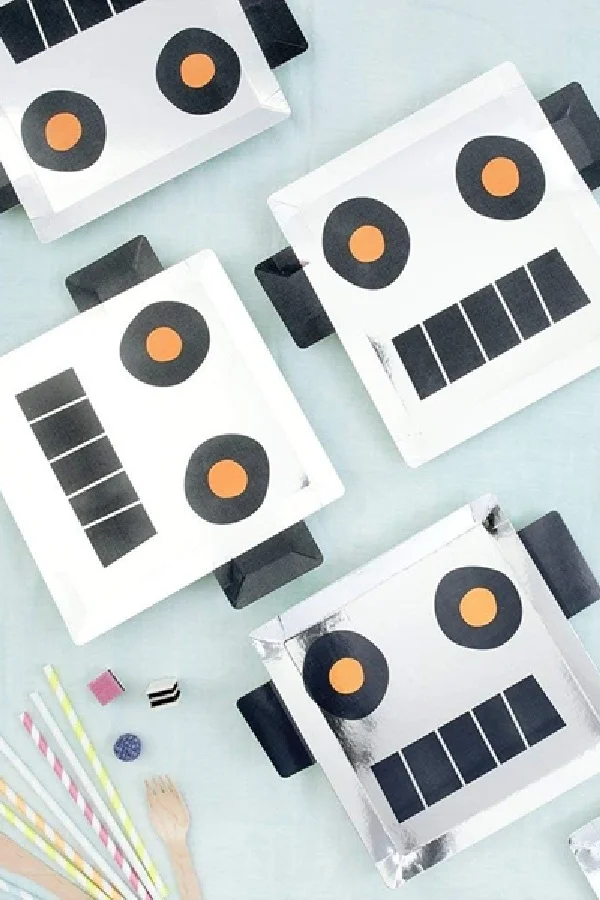 Meri Meri Robot Plates