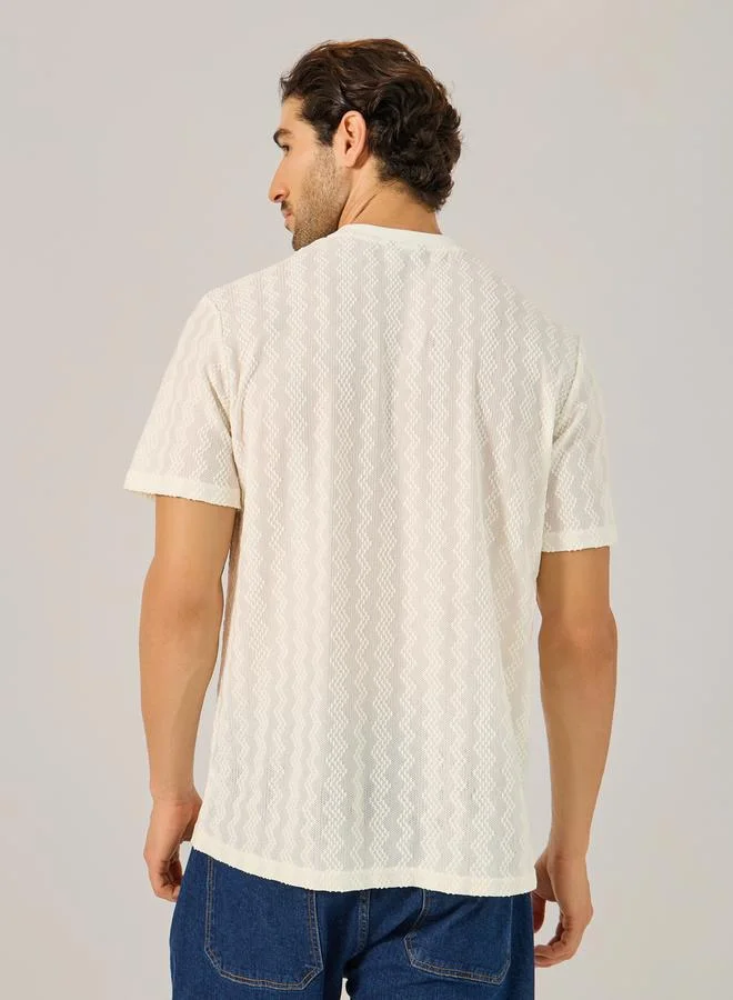 Styli Chevron Textured Short Sleeve Regular Fit T-Shirt