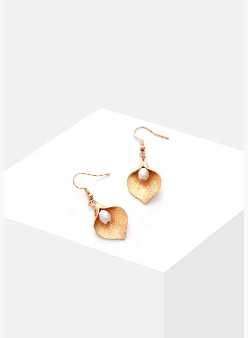 SOHI Gold Plated Pearl Drop Earrings