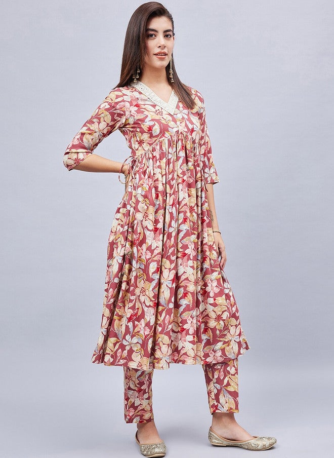 WineRed Wine Red Floral Printed Kurta With Salwar For Women - Image 4