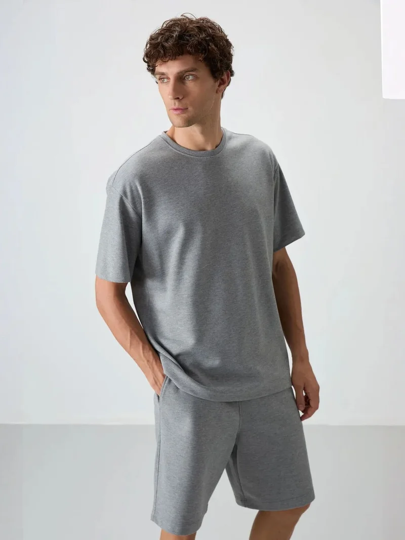 تومي لايف TOMMY Oversized T-Shirt And Shorts Set
