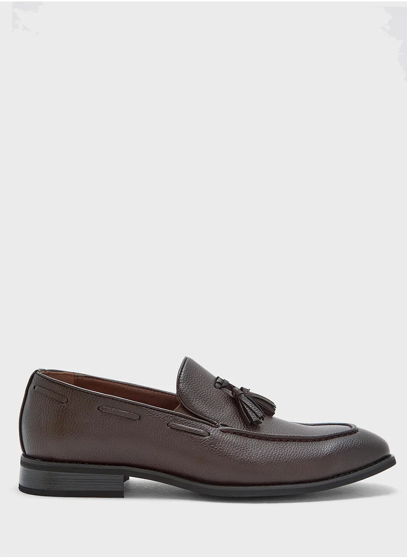 روبرت وود Tassel Detail Loafers