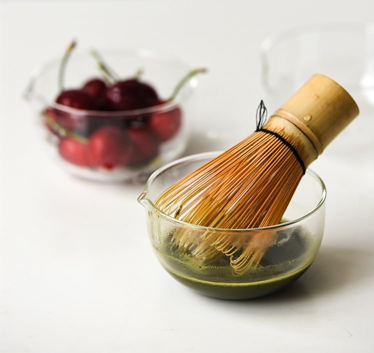 mocrcrel Glass Matcha Bowl With Pouring Spout, Ceremonial Mixing Chawan, 4.5 in, Clear Japanese Style Matcha Green Tea Cup, Hammer Spouted Matcha Mixer，Matcha Bowls，Glass, transparent, no lines (370ML) - Image 5