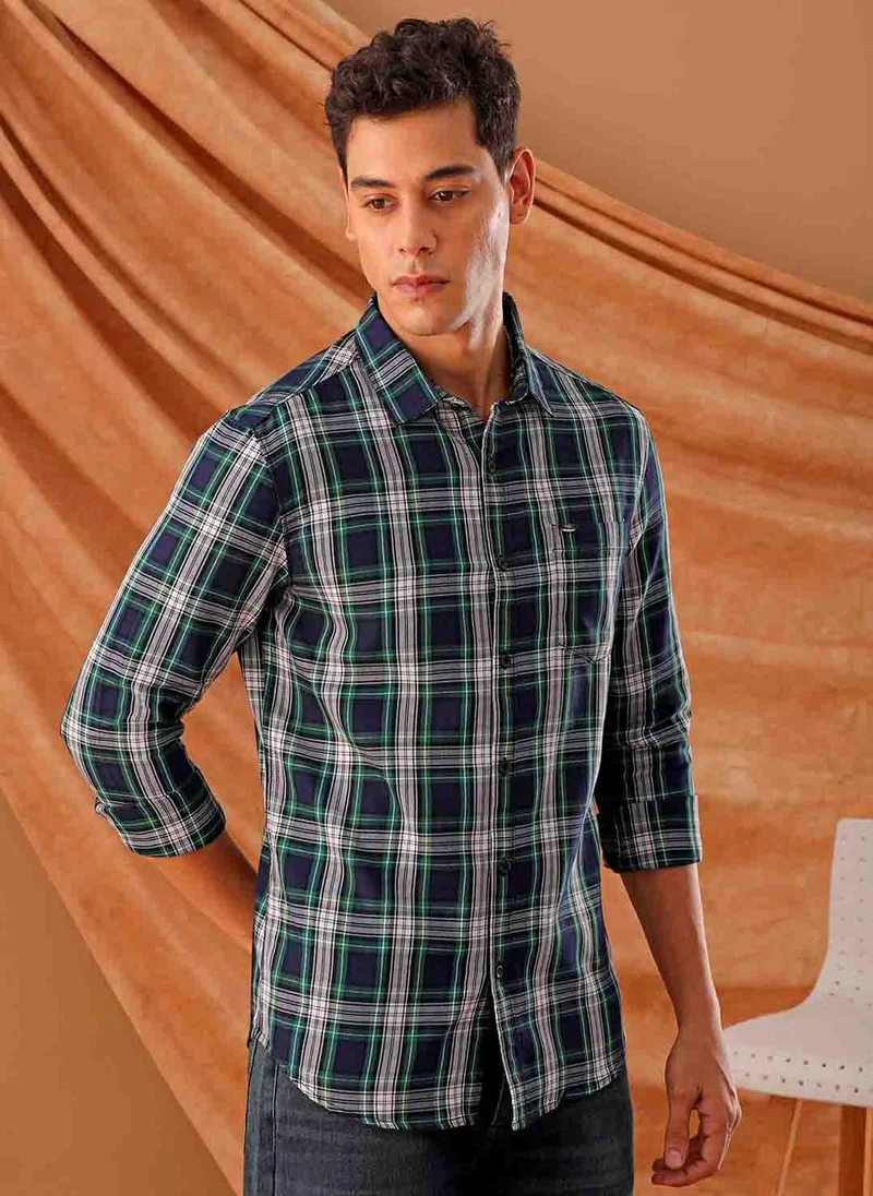 The Indian Garage Co Men Slim Fit Checkered Full Sleeves Cutaway Collar Casual Shirt