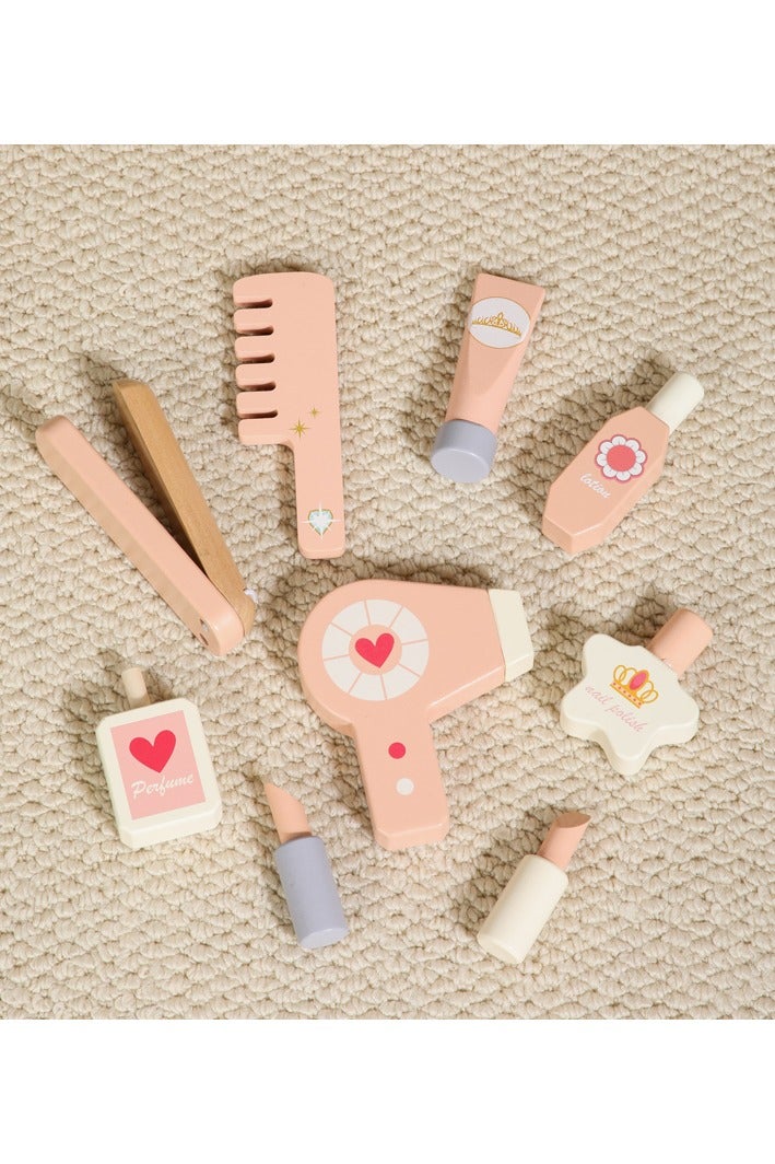 Elegant wooden children's hairstyle with accessories - Image 3