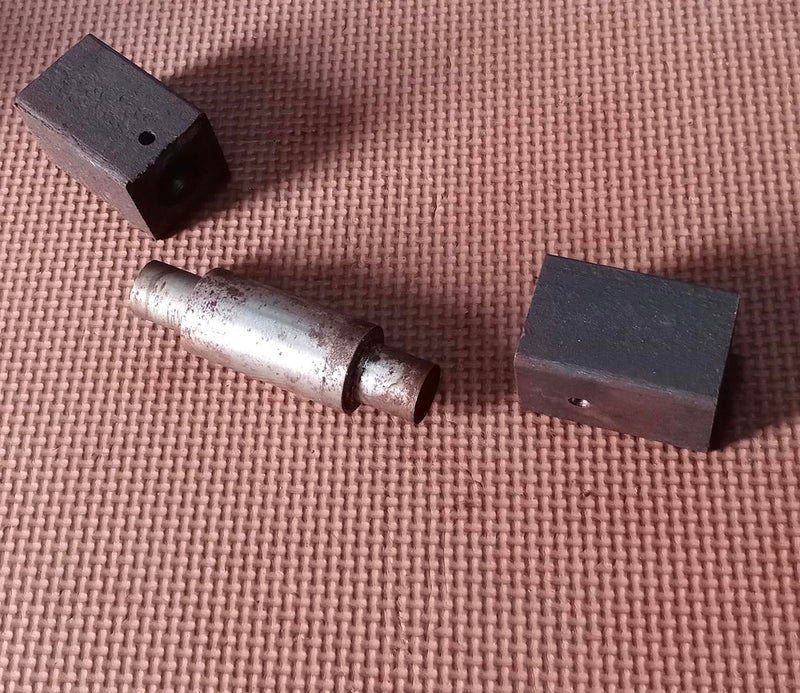Barrel Hinges Weld on Gate Hinges 30mm 1 Set Length 150mm Square  - Image 1