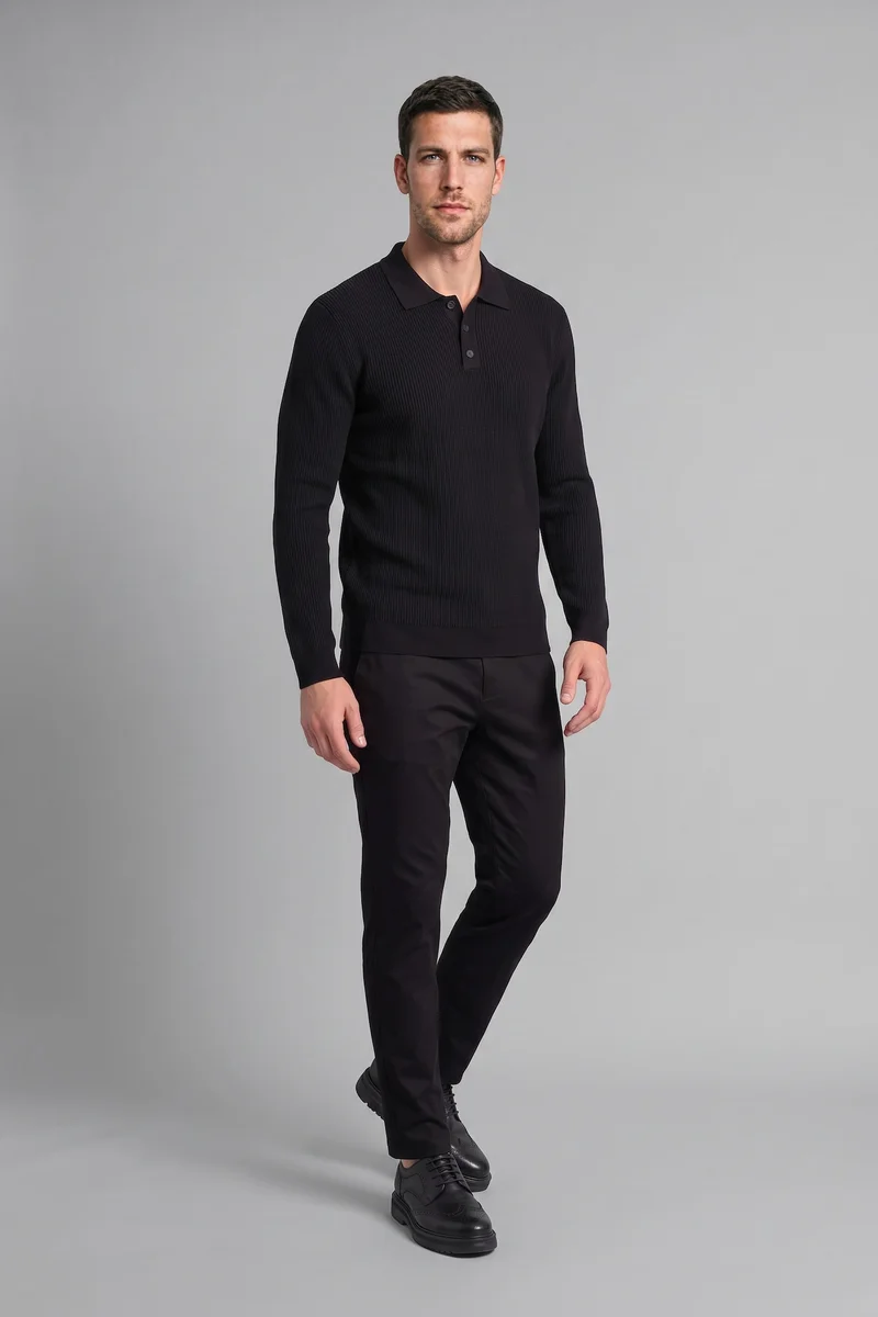 Tapered Fit Regular Rise Jeans
