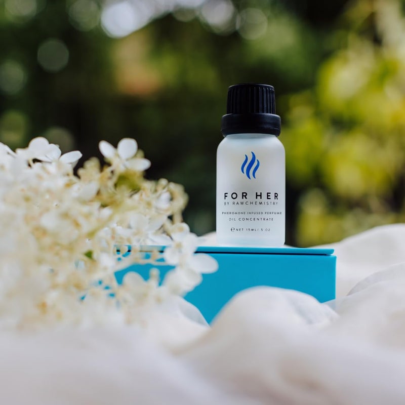 RawChemistry for Her - A Pheromone Infused Perfume Oil - Elegance, Extra Strength (15ml Concentrate) - Image 3