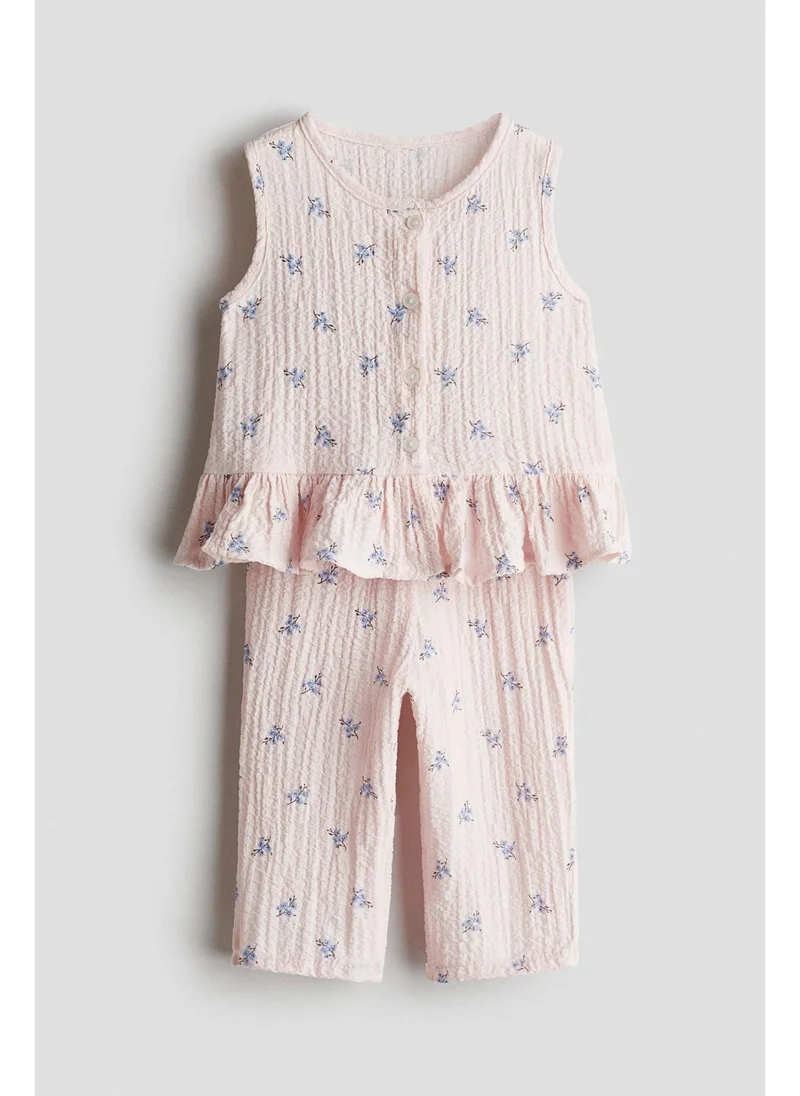H&M 2-piece seersucker set