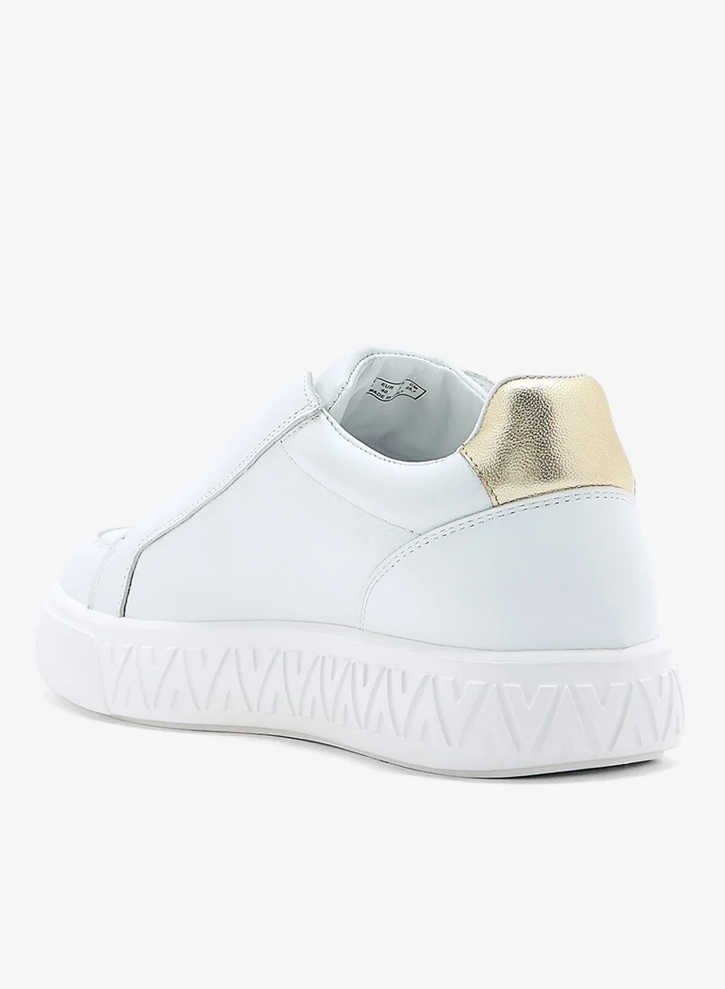 فالنتينو باي ماريو فالنتينو سنيكرز برباط ورقبة منخفضة